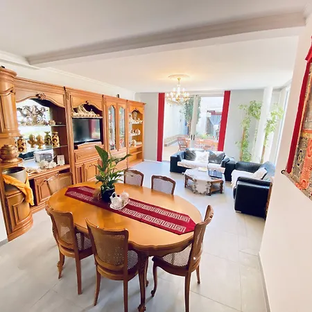 Guest house Sherpa 4*